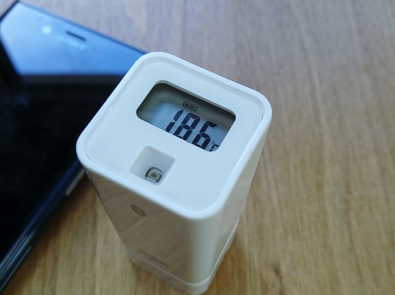 豊田市都築建設にて温湿度計　携帯リンク温度表示