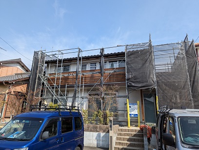 豊田市木の家工務店都築建設　外壁塗装工事足場組立